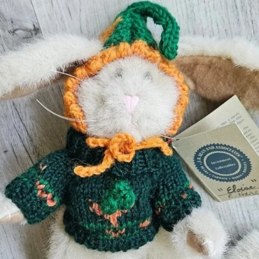 VTG 90s Boyds Bear Easter Bunny Rabbit Eloise R. Hare Crochet Carrot Hat Sweater